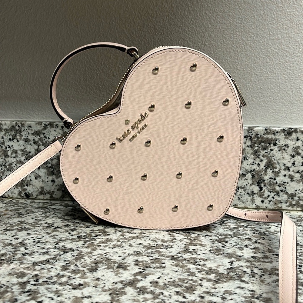 Like New Kate Spade Heart Crossbody